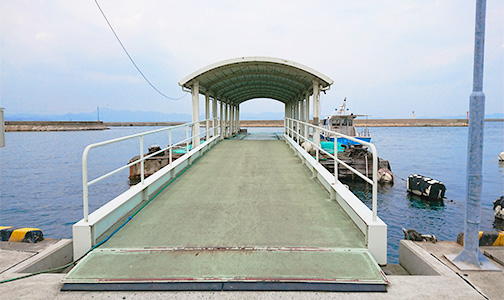 家浦港海上タクシー乗り場